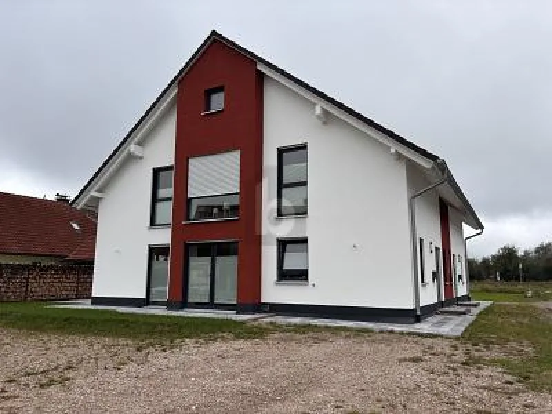  - Haus kaufen in Löffingen - PERFEKT FÜR ZWEI FAMILIEN 