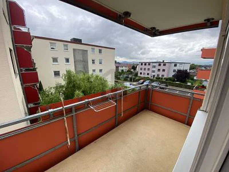  - Wohnung kaufen in Fuldabrück - ZENTRALE LAGE MIT BALKON UND STELLPLATZ 