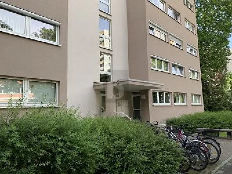  - Wohnung kaufen in Freiburg im Breisgau - SICHERES INVESTMENT, ZENTRALE LAGE, VERMIETET