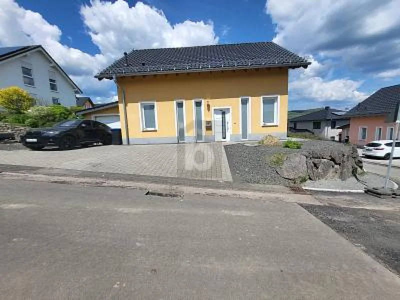  - Haus kaufen in Gerolstein - FREISTEHEND, TOP LAGE, EIGENHEIM & RENDITEOBJEKT