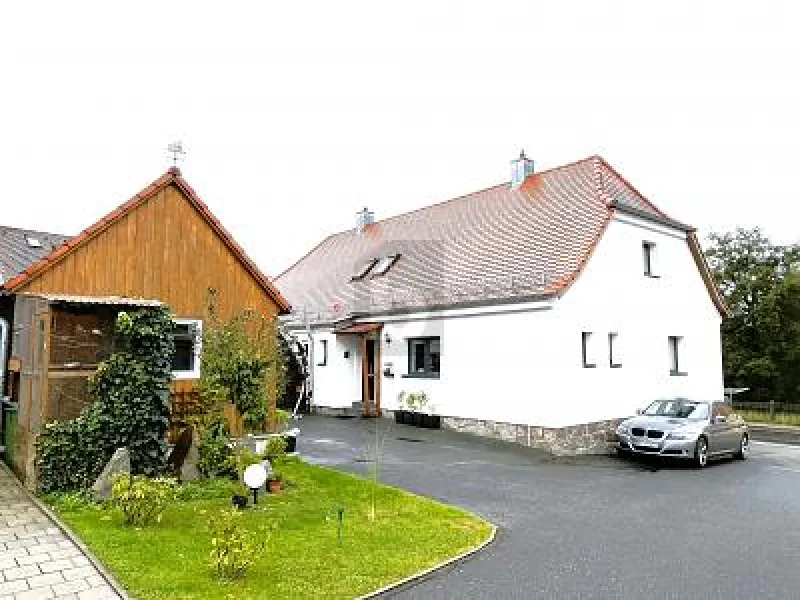  - Haus kaufen in Neunburg vorm Wald - SANIERTE, MODERNISIERTE FAMILIENOASE MIT CHARME