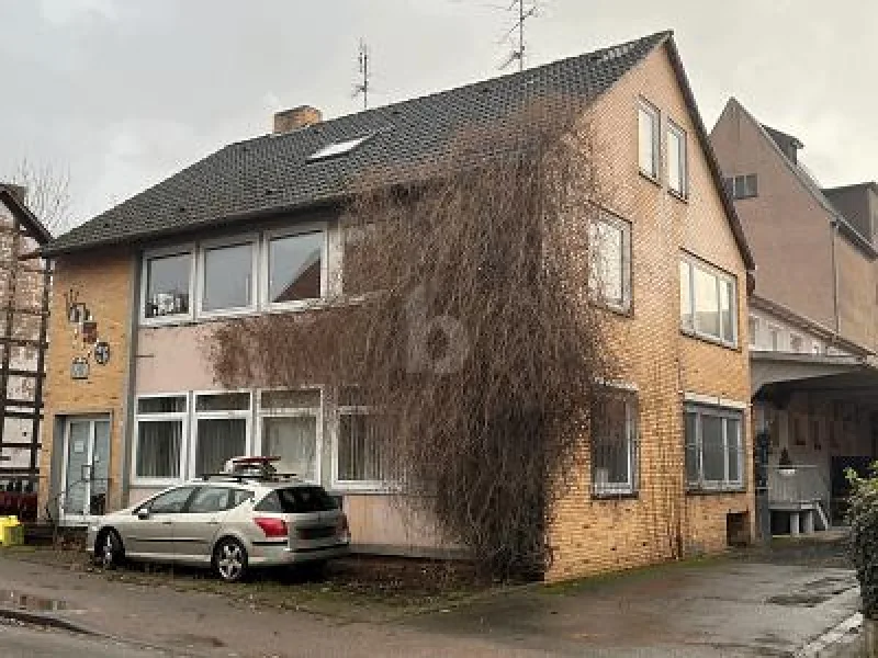  - Haus kaufen in Emmerthal - PLATZ MIT VIELEN MÖGLICHKEITEN 