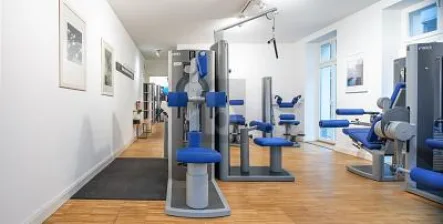  - Büro/Praxis mieten in Berlin-Zehlendorf - SCHLÜSSELFERTIG - SPORT & THERAPIESTUDIO 