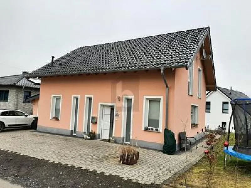  - Haus kaufen in Gerolstein - EIGENHEIM ODER RENDITE, FREISTEHEND, TOLLE LAGE