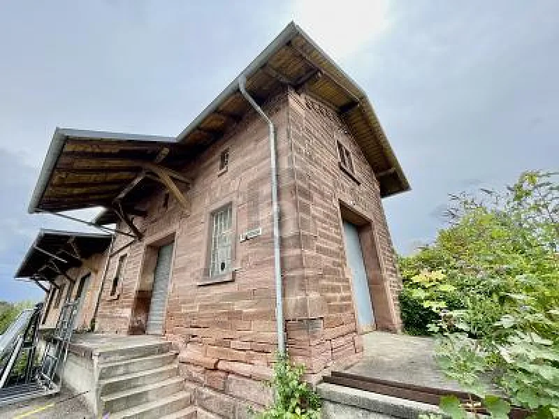  - Halle/Lager/Produktion kaufen in Grenzach-Wyhlen - HISTORISCHE BAHNHOFHALLE AUCH FÜR GASTROBETRIEB