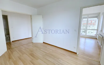 Zimmer 3 - Wohnung kaufen in Berlin - Helle Wohnung mit großem Balkon und Aufzug im Herzen Reinickendorfs