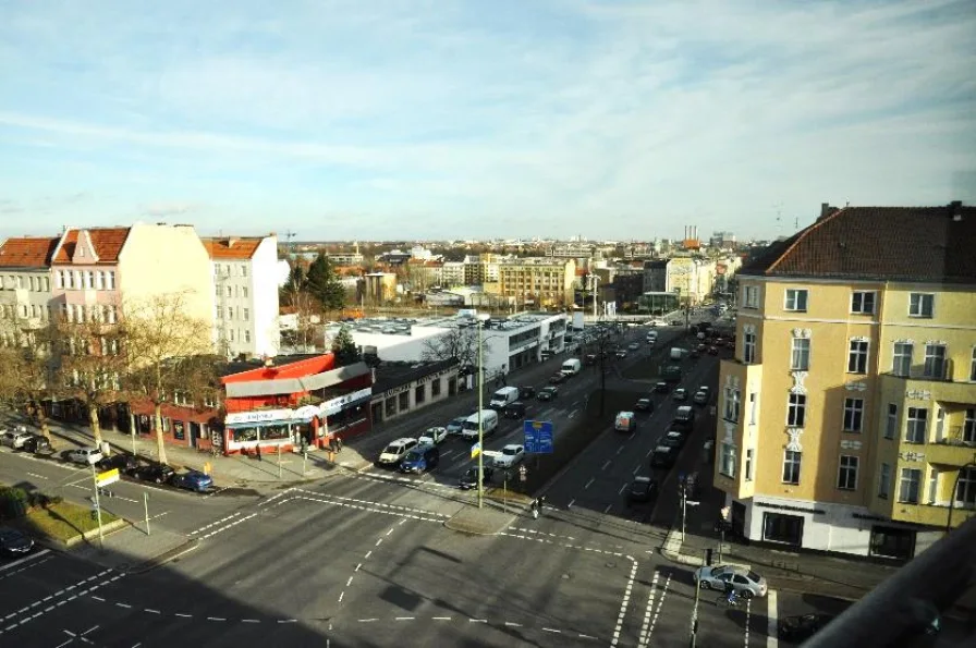 Ausblick - Büro/Praxis mieten in Berlin / Westend - Full Service - Büro mit Weitblicküber den Dächern von Charlottenburg.Sehr gute Anbindung.