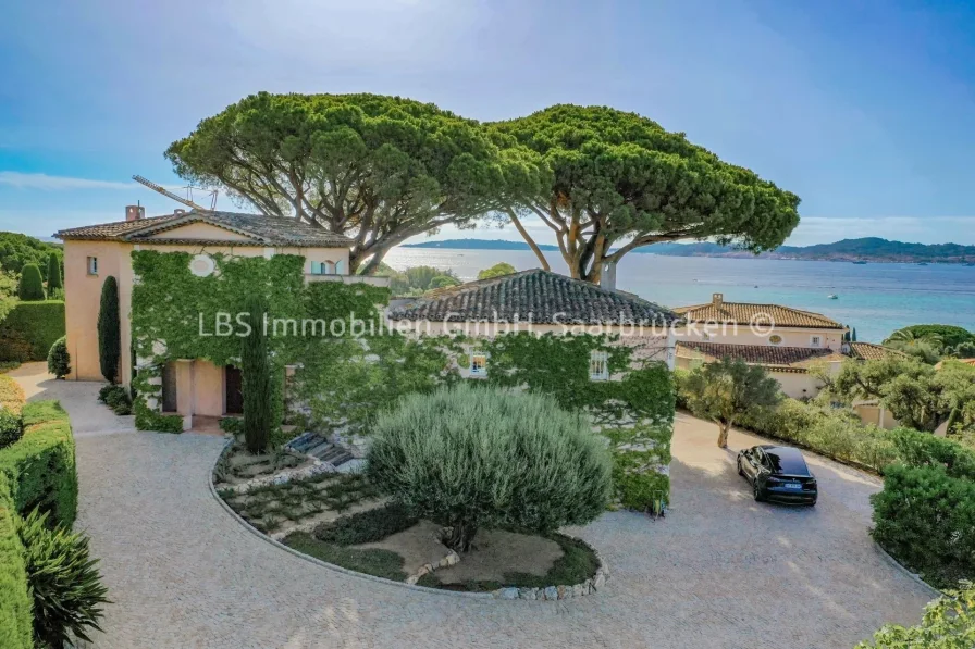 Villa mit Panoramablick - Haus kaufen in Grimaud - Traumhafte Villa mit Panoramablick auf den Golf von St. Tropez