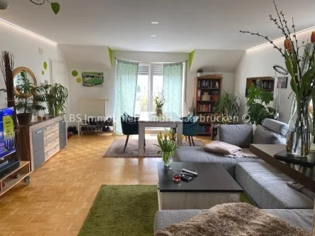 Wohn-/ Essbereich - Wohnung kaufen in Rehlingen-Siersburg - Schöne Maisonette-Wohnung in Rehlingen - vermietet