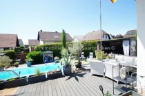 Terrasse und Pool