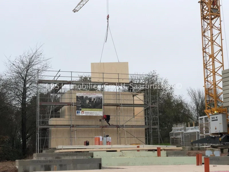 Bautenstand 11.2024 - 1 - Haus kaufen in Nalbach - Außergewöhnliches Neubauprojekt in Nalbach - nachhaltig  - energieeffizient - KFW-gefördert