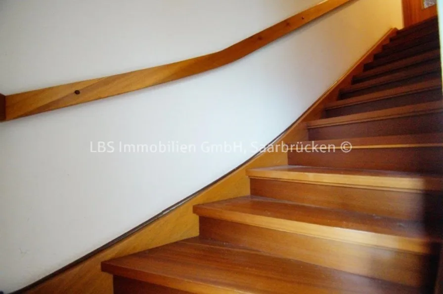 Treppe ins Dachgeschoss