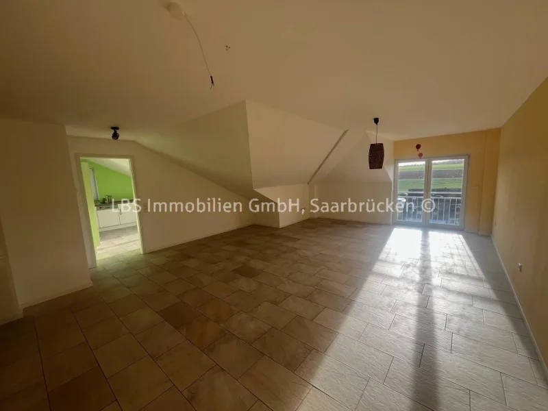 Wohnzimmer - Wohnung kaufen in Newel - Große Dachgeschosswohnung mit 3 Schlafzimmern in Newel - 106m² Wfl. - Carport