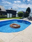 Pool im Sommer