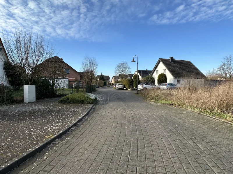 Vorderansicht Straße 2