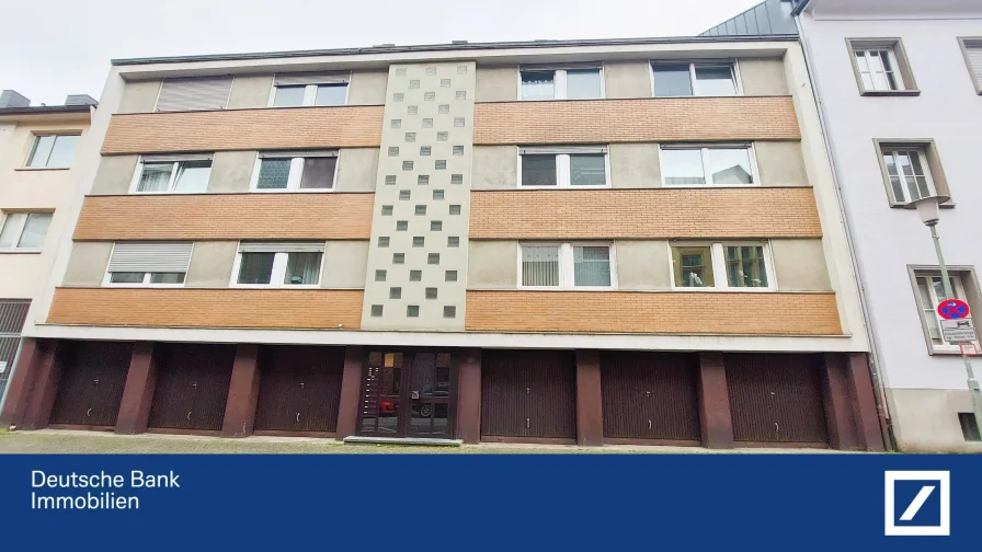 Front - Wohnung kaufen in Mönchengladbach - *** 4Zi. KDB + Garage + Loggia - im Gründerzeitviertel ***