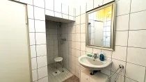 Badezimmer EG