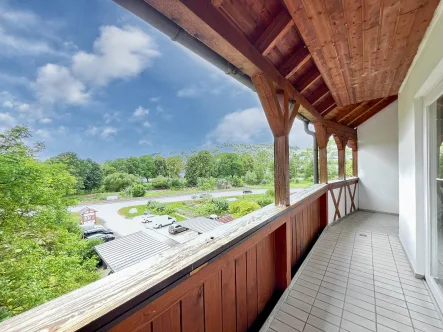 überdachter Balkon - Haus kaufen in Forchtenberg - Schönes 3 Familienhaus auf der Stadtmauer von Forchtenberg