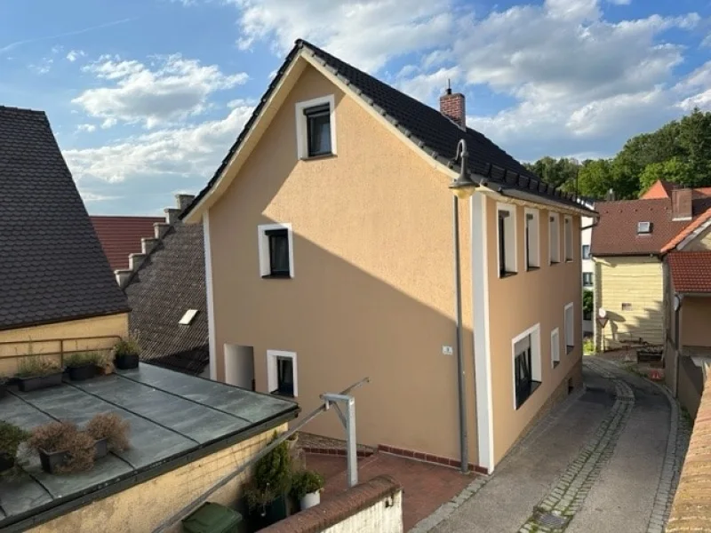 Nordwestansicht - Haus kaufen in Rottenburg - Im Herzen von Rottenburg ++ top saniertes Zweifamilienhaus ++