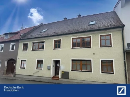 Hausansicht - Haus kaufen in Geiselhöring - TOP Renditeobjekt ++ Wohn- und Geschäftshaus und vielen Möglichkeiten++