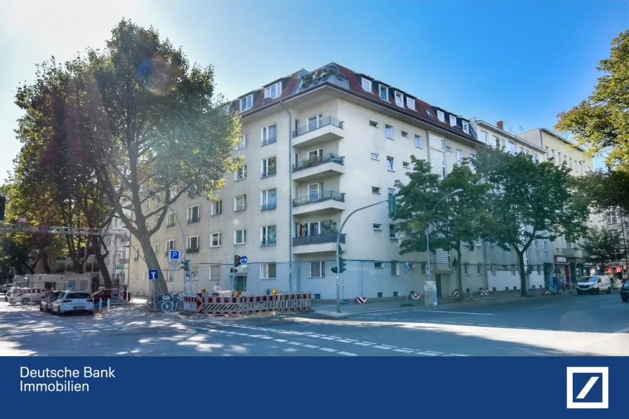 Ansicht Gebäude - Wohnung kaufen in Berlin - Vermietete Eigentumswohnung mit Balkon in begehrter Schöneberger Lage sucht neuen Besitzer!