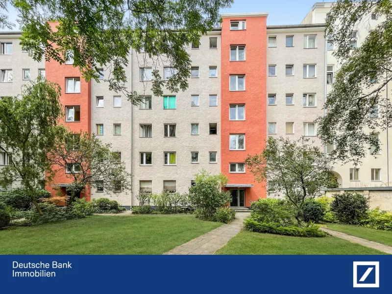 Haus Hofansicht - Wohnung kaufen in Berlin - * Attraktive und vermietete 2,5 Zimmer Wohnung im Herzen von Berlin - Charlottenburg / Tiergarten *