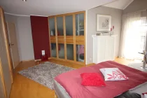 Schlafzimmer mit Ankleide