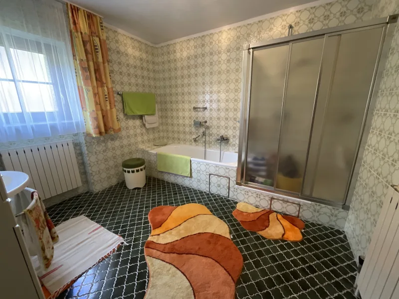 Badezimmer EG