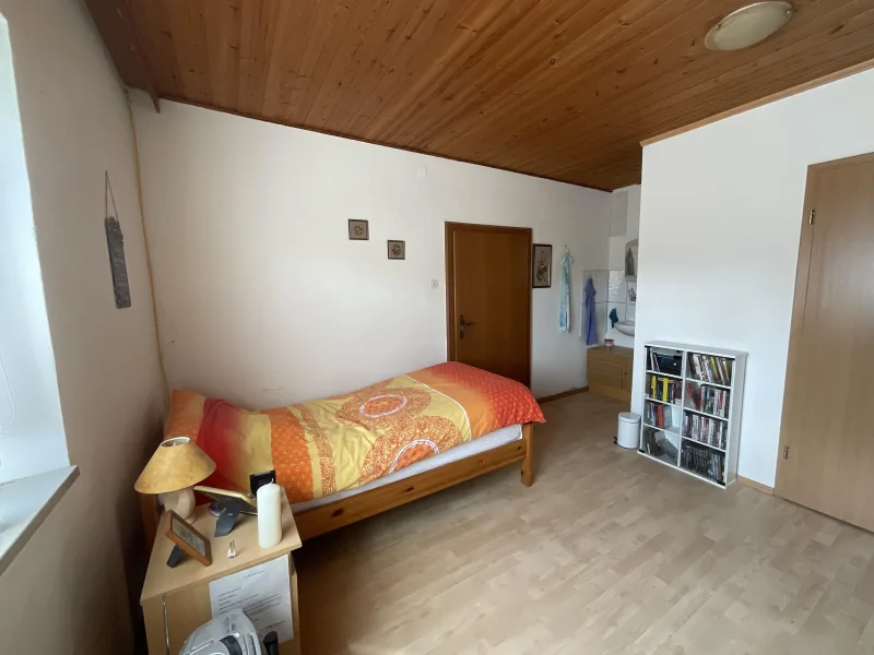 Schlafzimmer EG mit Bad