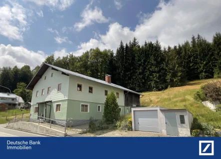 Außenansicht  - Haus kaufen in Philippsreut - *1A-Aufteilung für die Großfamilie* EFH  in Philippsreut im Bayerischen Wald