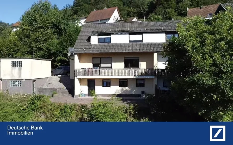 Frontansicht  - Haus kaufen in Bundenthal - Doppelhaushälfte in traumhafter  Lage in mitten der Natur, mit neuer Pellet Heizung!