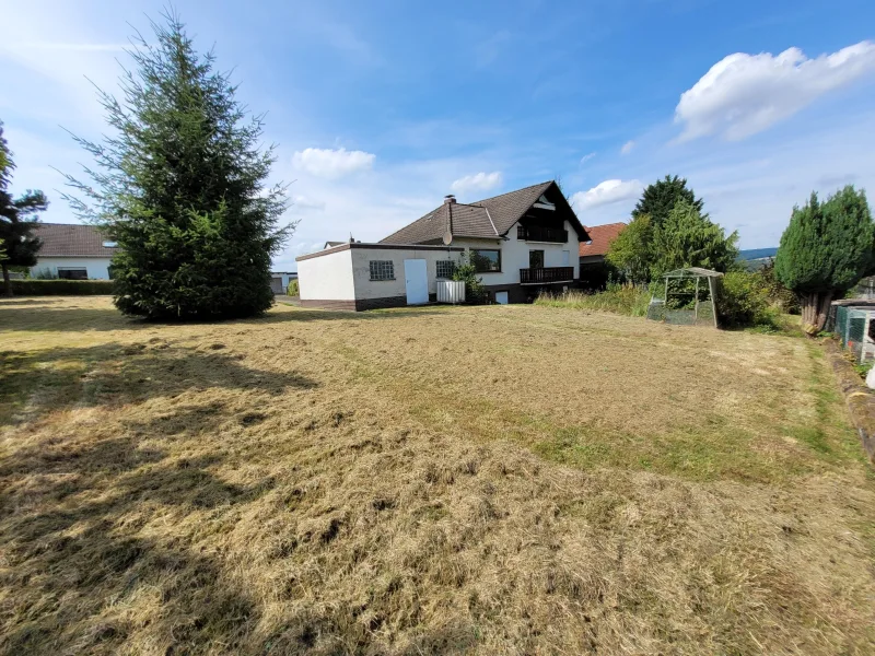  - Haus kaufen in Kaufungen - Entdecken Sie das verborgene Juwel im Dornröschenschlaf