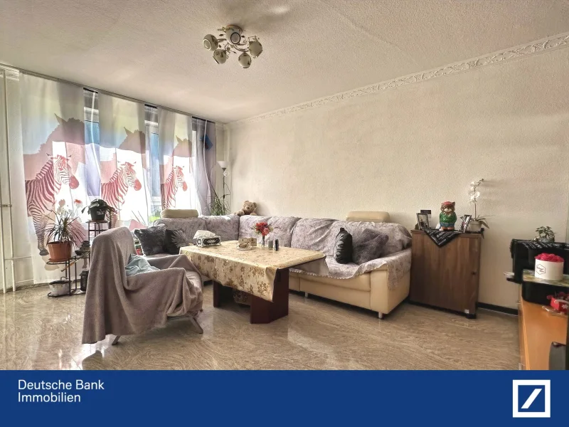 Wohnzimmer - Wohnung kaufen in Kassel - Wohnen mit Charakter: Erdgeschosswohnung in gepflegtem Mehrfamilienhaus