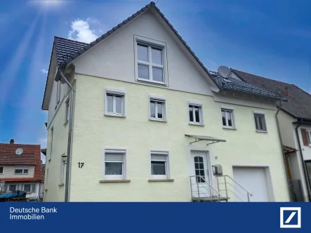 Außenansicht - Haus kaufen in Wurmlingen - Zweifamilienhaus mit großer Gestaltungsmöglichkeit!