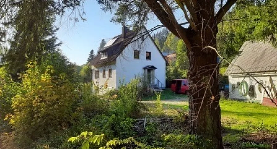 Wohnhaus mit Gartengrundstück 