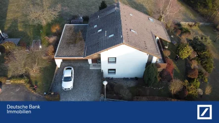 Hausansicht von oben - Haus kaufen in Arzberg - In unmittelbarem Kontakt mit der Natur