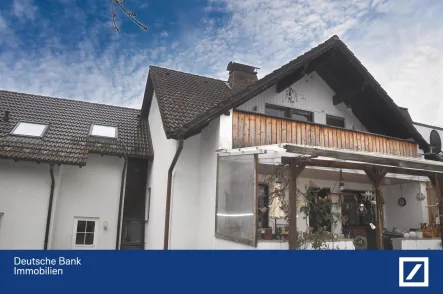 Hausansicht - Haus kaufen in Rehau - Familienschatz