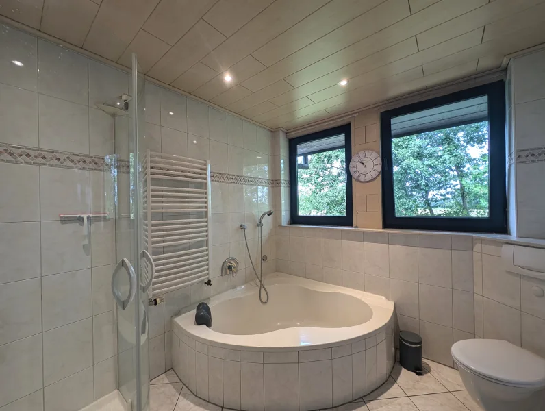 Badezimmer DG