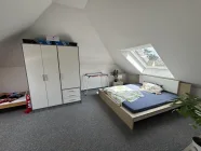 Schlafzimmer (Spitzboden)