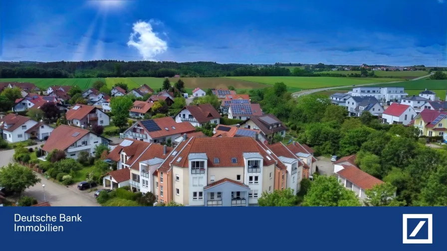 Luftbild - Wohnung kaufen in Ellwangen - Einzigartige Erdgeschosswohnung mit großzügiger Terrasse – Ideal für Singles und Paare!