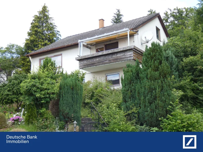 Haus Aussenansicht - Haus kaufen in Heidenheim - Oase der Ruhe - Einfamilienhaus in Heidenheim