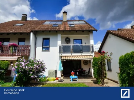 Ansicht vom Garten - Haus kaufen in Günzburg - ** gemütliche Doppelhaushälfte in Günzburg **