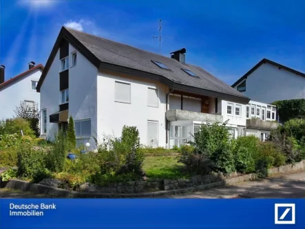 Ansicht Haus mit Wintergarten - Haus kaufen in Heuchlingen - * Elegantes - Gepflegtes Architektenhaus mit ELW oder Büro *