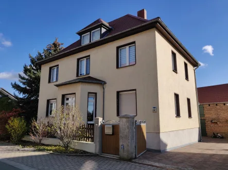 Vorderseite - Haus kaufen in Weißenfels - Familienoase