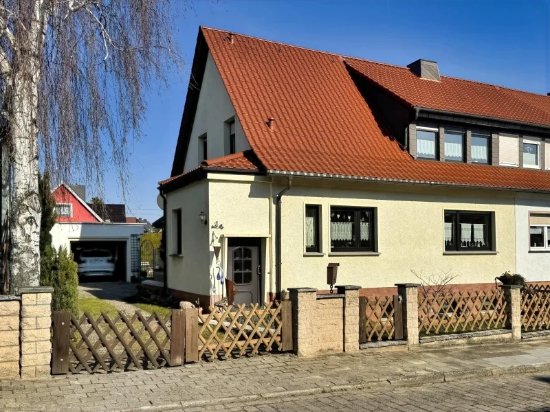 Vorderansicht - Haus kaufen in Weißenfels - Ein-/Zweifamilienhaus in Weißenfels