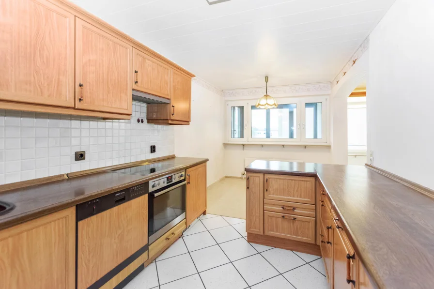 Küche - Wohnung kaufen in Gärtringen - Helle 3,5-Zimmer-Wohnung mit herrlichem Blick in Gärtringen
