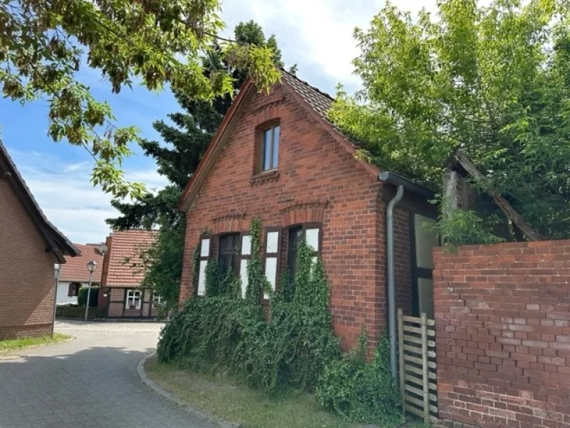 02 Nord-Ost Seite - Haus kaufen in Havelberg - Historisches Backsteinhaus mit Fachwerkscheune am idyllischen Hafen Garz, Havelberg