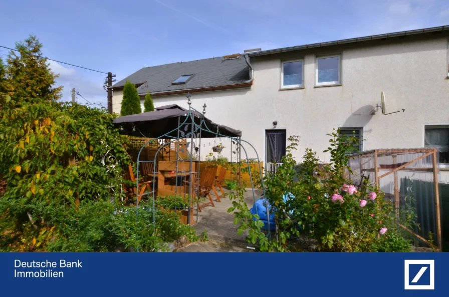 Gartenblick - Haus kaufen in Gersdorf - Zwei sanierte Doppelhaushälften in ruhiger Lage - ideale Kombi von Wohnen und Vermieten