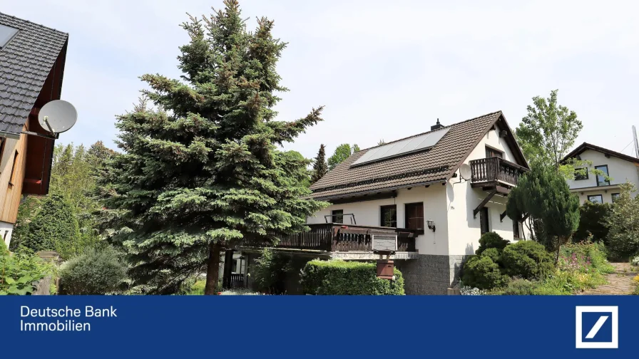 Außenansicht - Haus kaufen in Lugau - Schickes Einfamilienhaus in ruhiger Lage