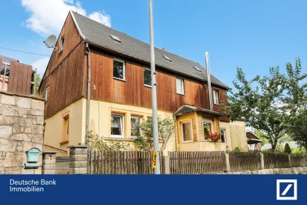 Straßenseite - Haus kaufen in Schneeberg - Der letzte Schliff